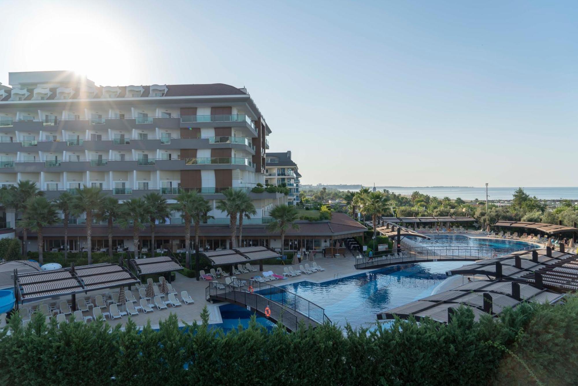 Adalya Ocean Deluxe Hotel Side Exterior foto